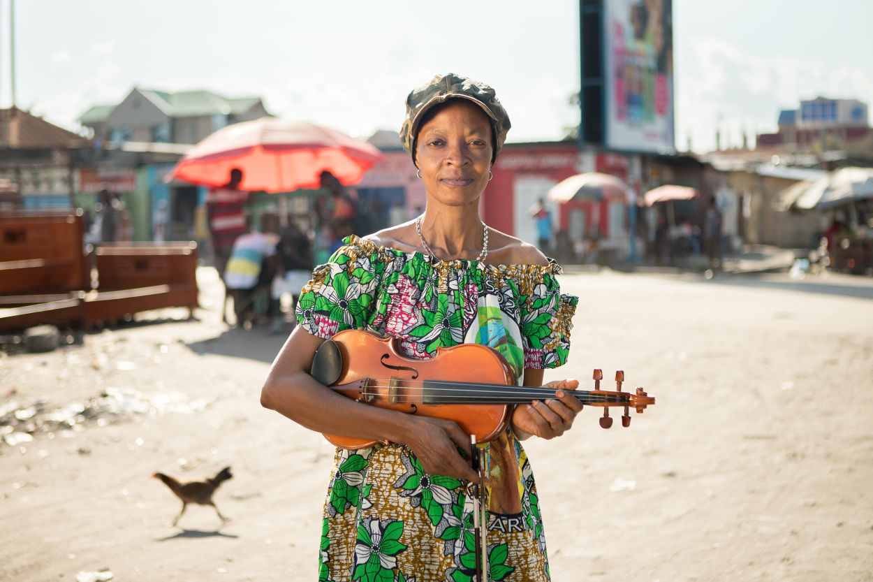 Violinist Nadine Tukuikila, Orchestre Symphonique Kimbanguiste